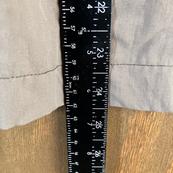 L.L. Bean Mens Shirt Brown Short Sleeve Button Up Chest Pockets 100% Nylon M - Picture 8 of 11